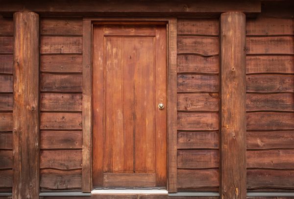 Log Cabin Siding Installation in Dover