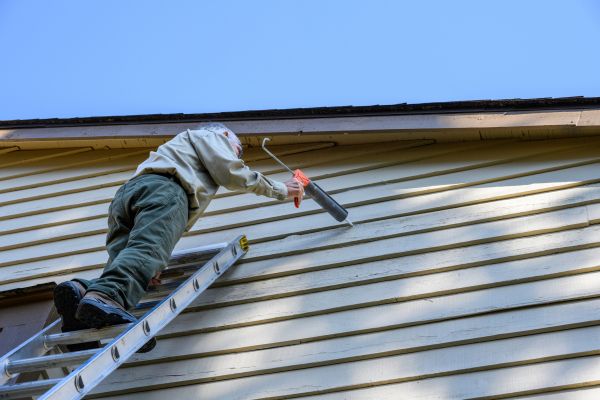 Vinyl Siding Caulk Repair in Dover